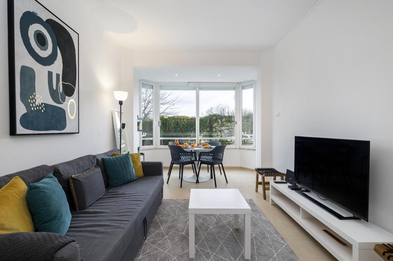 Whome Peaceful Alges Family Home Away From City Noise Lisboa المظهر الخارجي الصورة