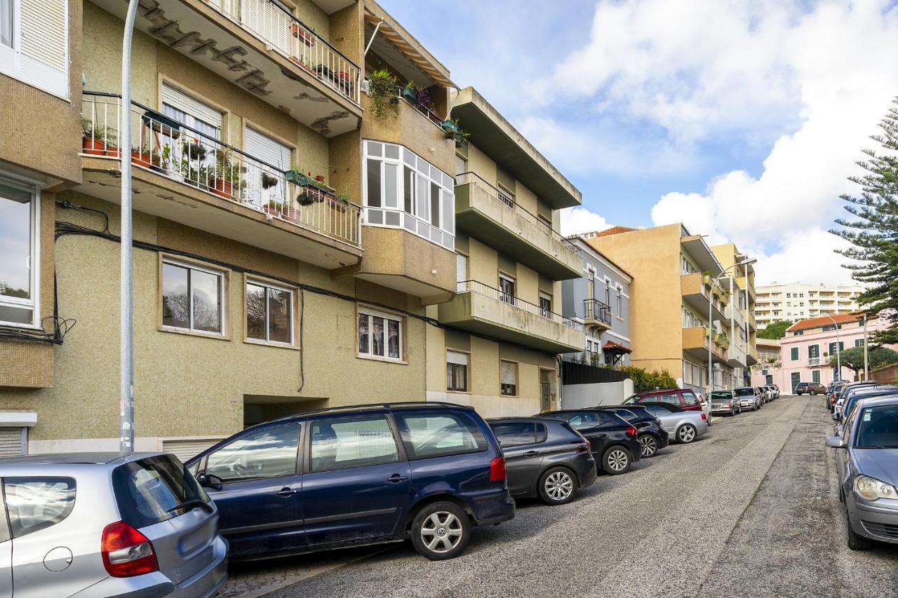 Whome Peaceful Alges Family Home Away From City Noise Lisboa المظهر الخارجي الصورة