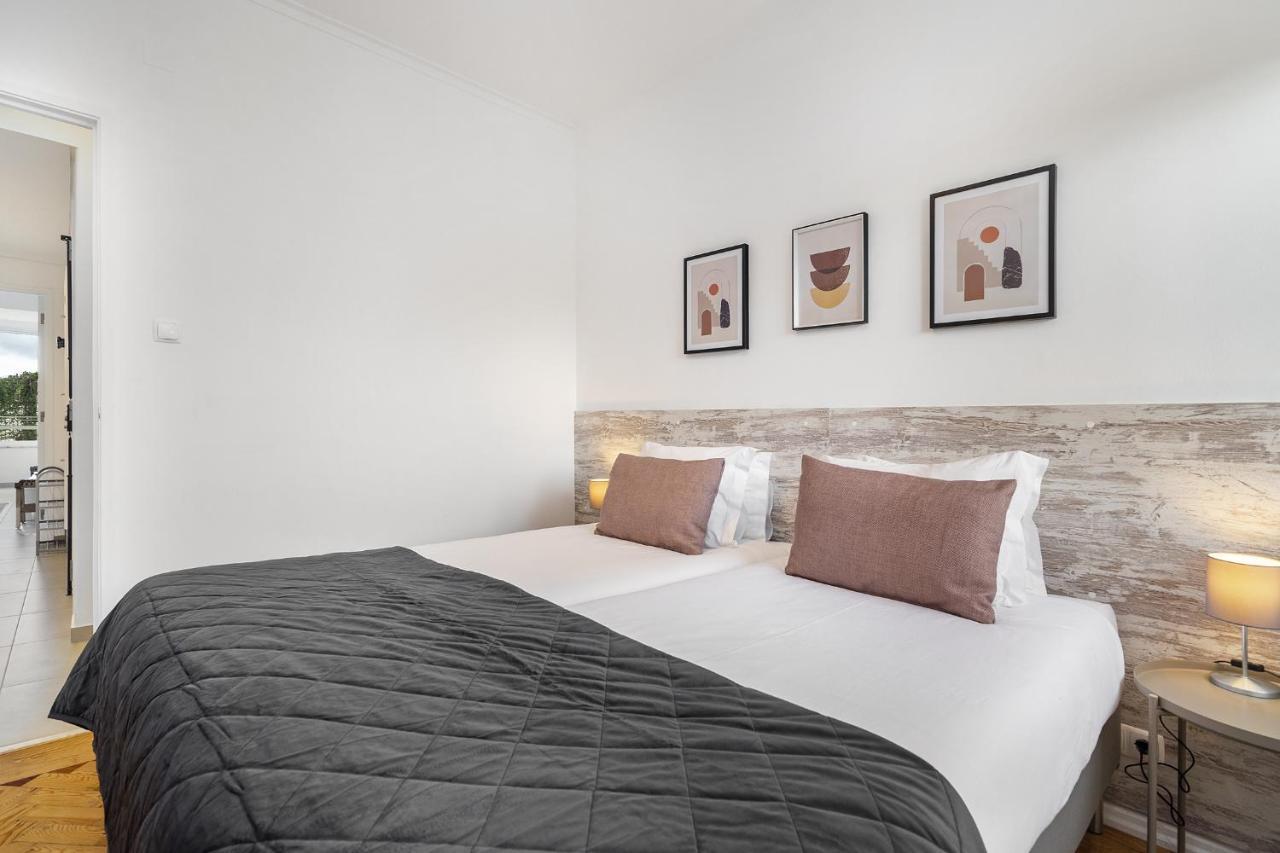 Whome Peaceful Alges Family Home Away From City Noise Lisboa المظهر الخارجي الصورة